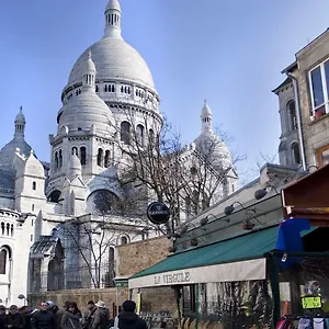 Blanche Montmartre ** Paris