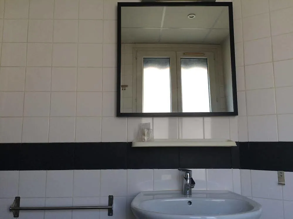 Hotel Alcyon Париж